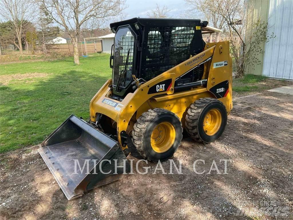 CAT 226B3 C Міні-навантажувачі