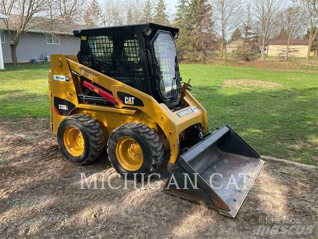 CAT 226B3 C Міні-навантажувачі