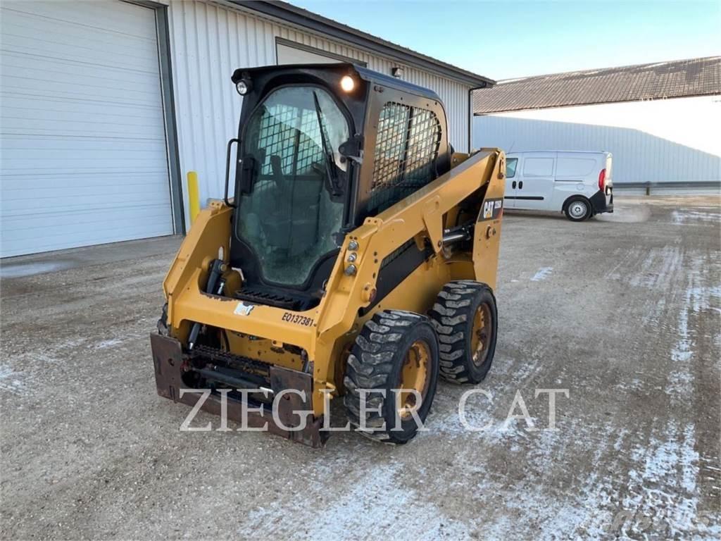 CAT 226D Міні-навантажувачі