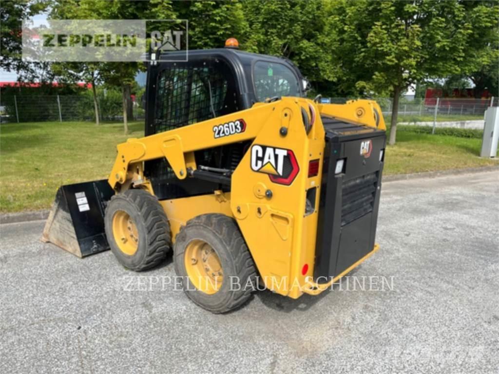 CAT 226D Міні-навантажувачі