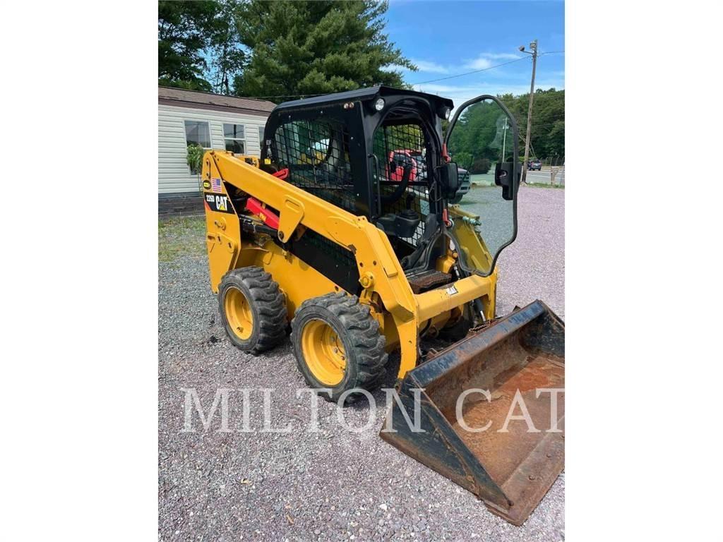 CAT 226D Міні-навантажувачі