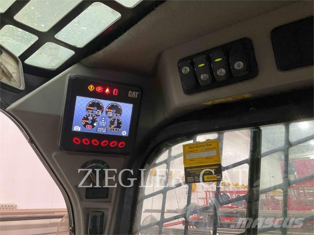 CAT 226D Міні-навантажувачі
