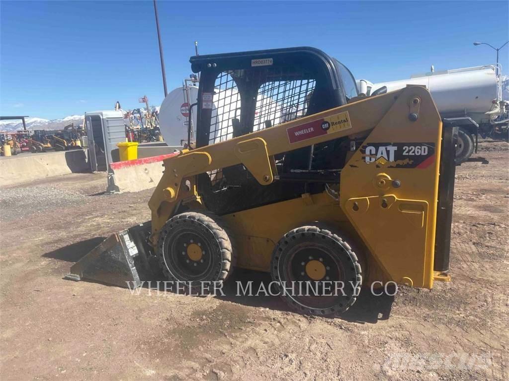 CAT 226D C1-H2 Міні-навантажувачі