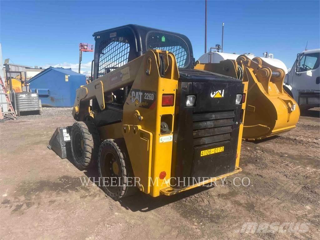 CAT 226D C1-H2 Міні-навантажувачі