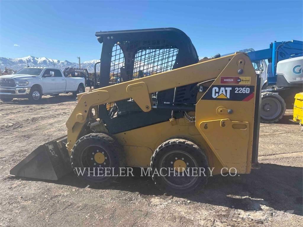 CAT 226D C1-H2 Міні-навантажувачі