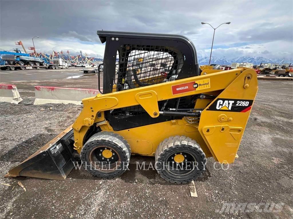 CAT 226D C1-H2 Міні-навантажувачі