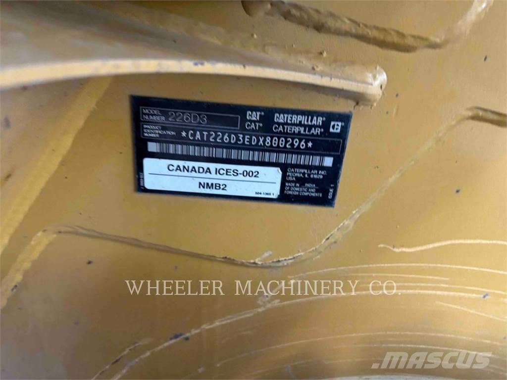 CAT 226D3 C1H2 Міні-навантажувачі