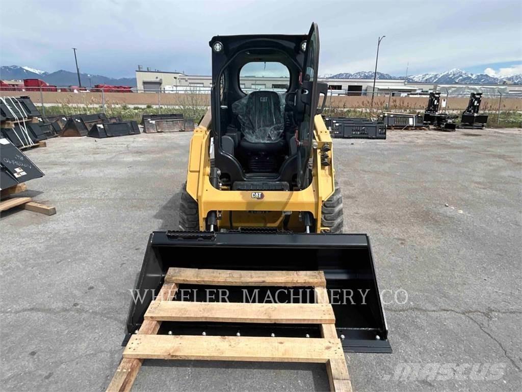 CAT 226D3 C3H2 Міні-навантажувачі