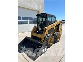 CAT 226D3 C3H2 Міні-навантажувачі