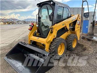 CAT 226D3 C3H2 Міні-навантажувачі
