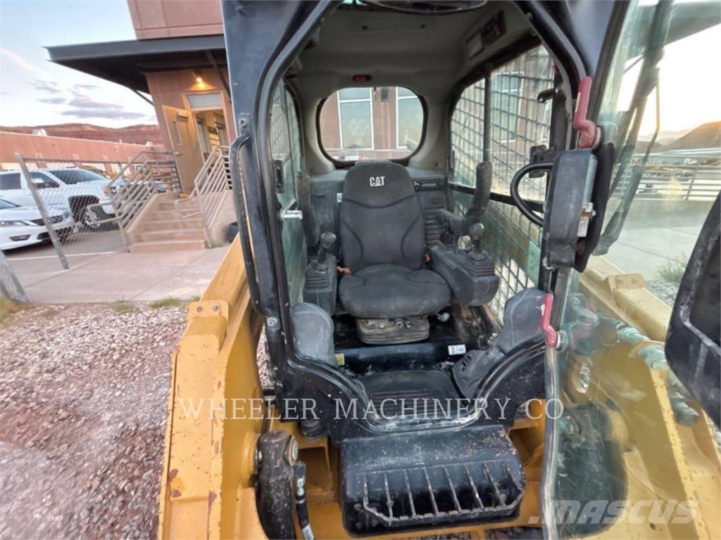 CAT 226D3 C3H2 Міні-навантажувачі
