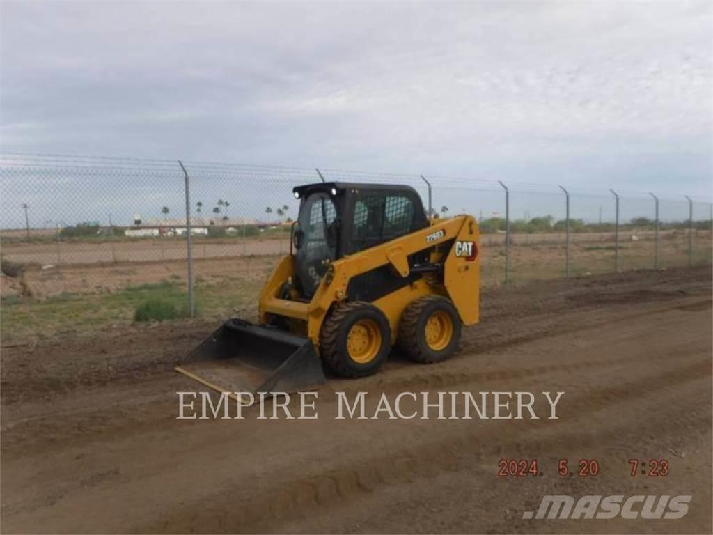 CAT 226D3 CA Міні-навантажувачі