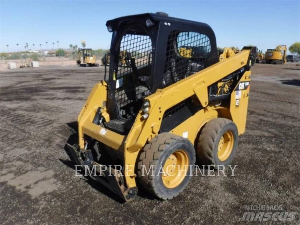 CAT 232D Міні-навантажувачі