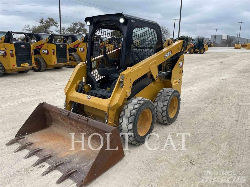 CAT 232D3 Міні-навантажувачі