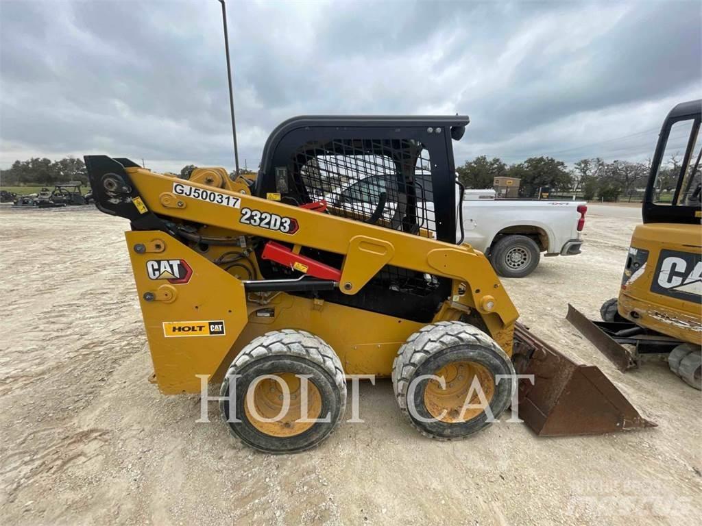 CAT 232D3 Міні-навантажувачі