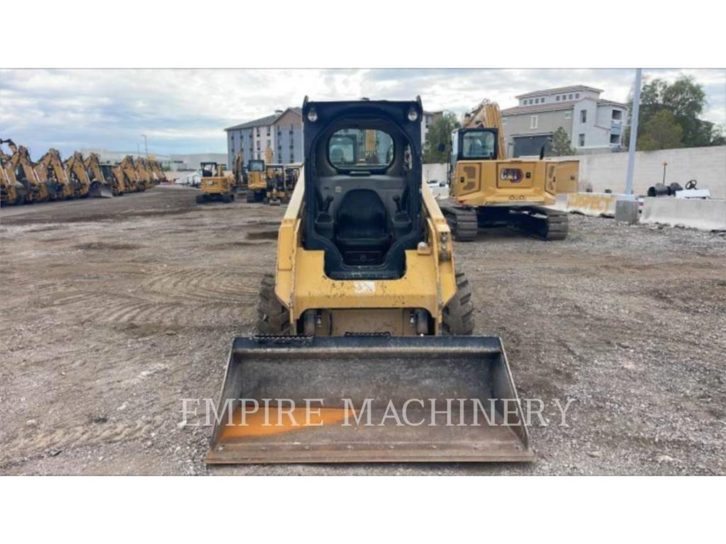 CAT 236D Міні-навантажувачі