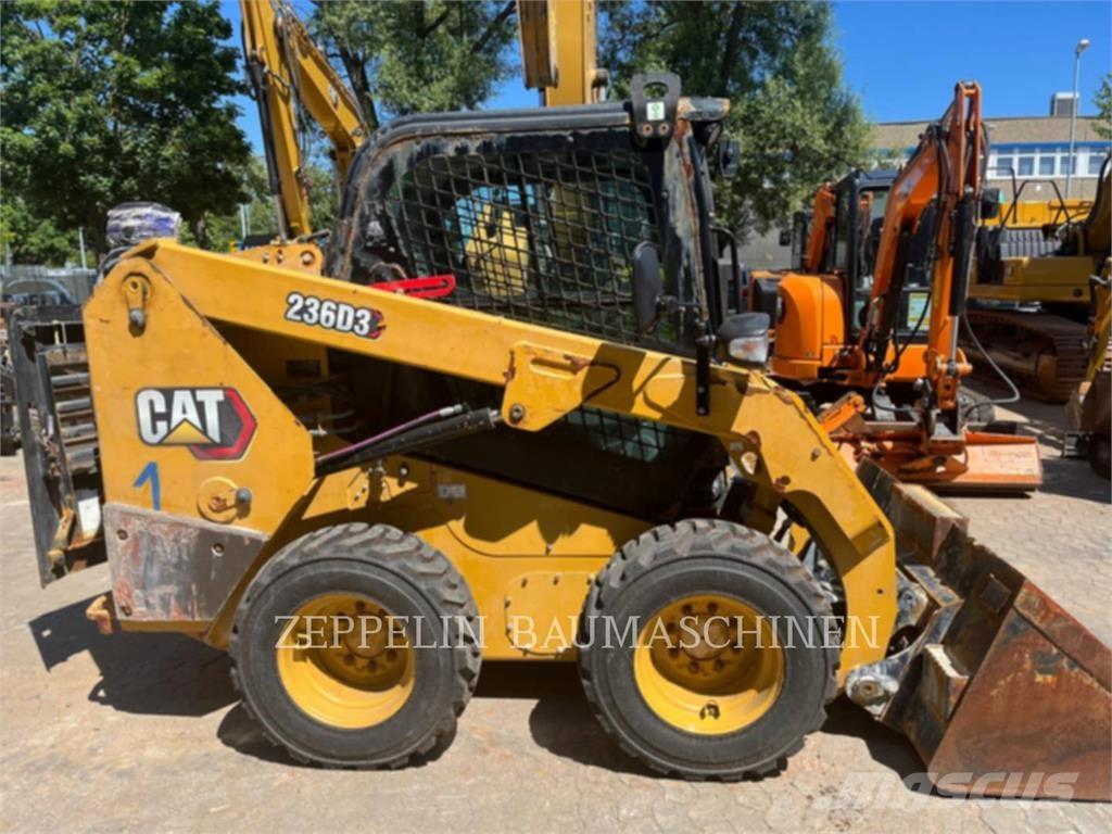 CAT 236D Міні-навантажувачі