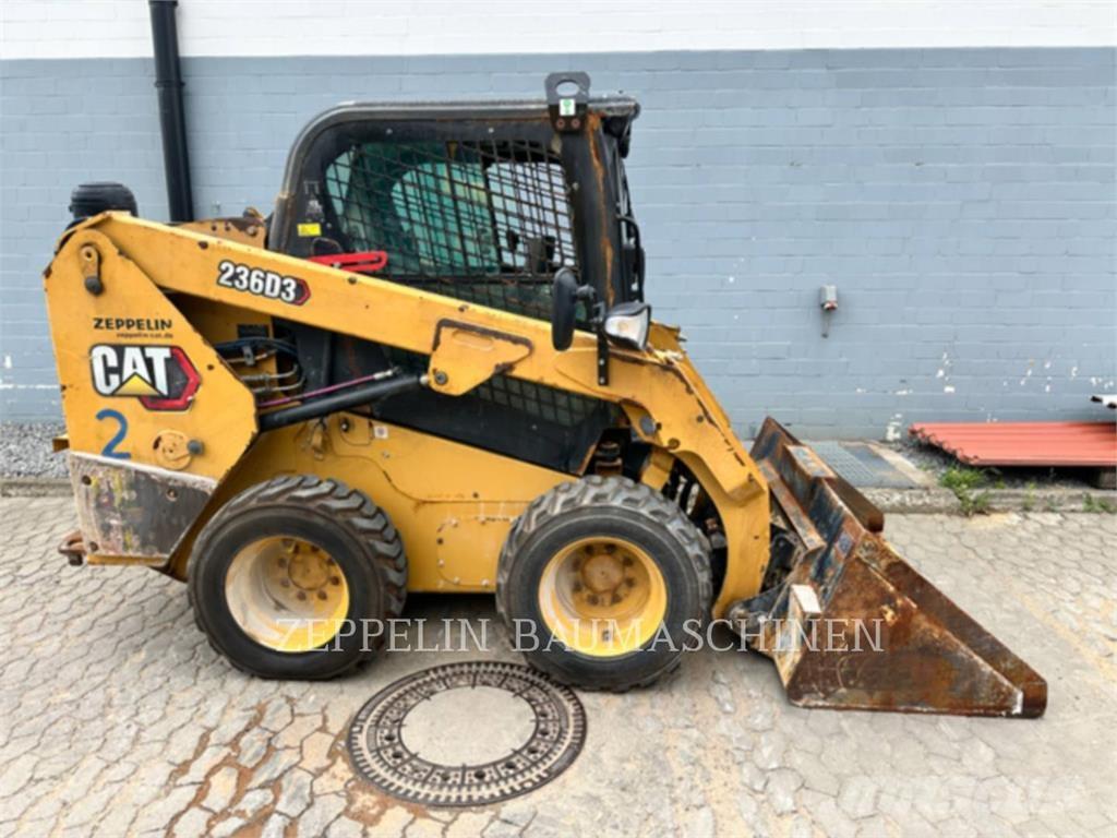CAT 236D Міні-навантажувачі