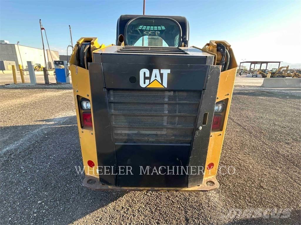 CAT 236D C3 2S Міні-навантажувачі