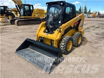 CAT 236D3 Міні-навантажувачі