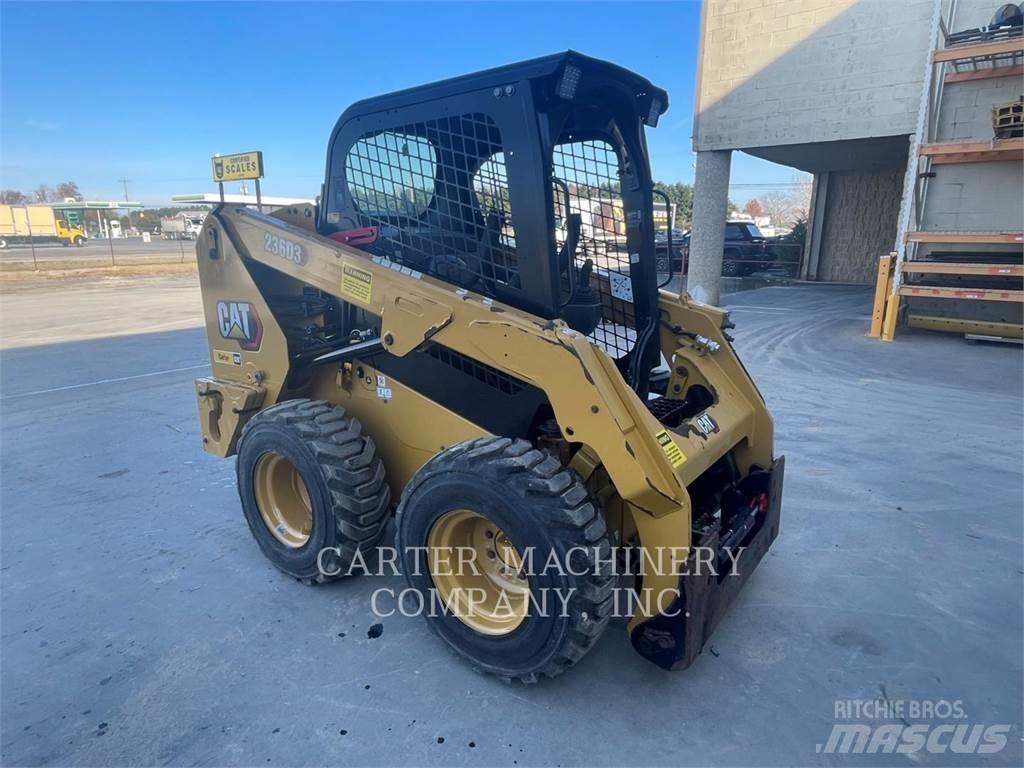 CAT 236D3 Міні-навантажувачі