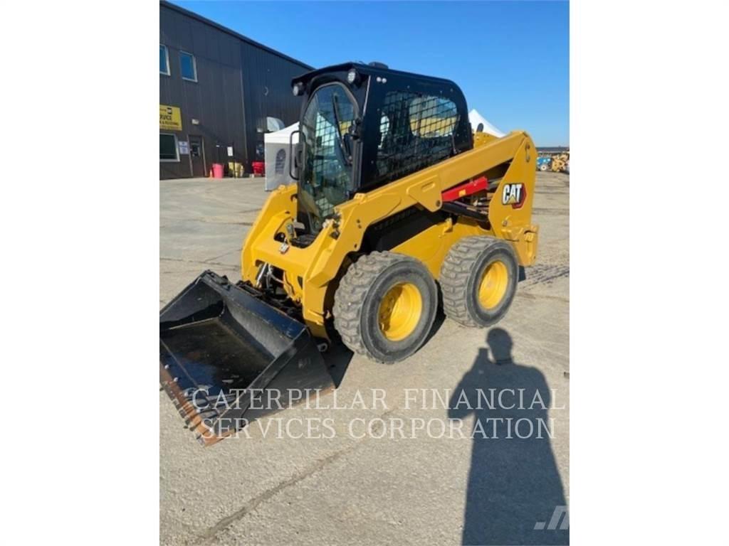 CAT 236D3 Міні-навантажувачі