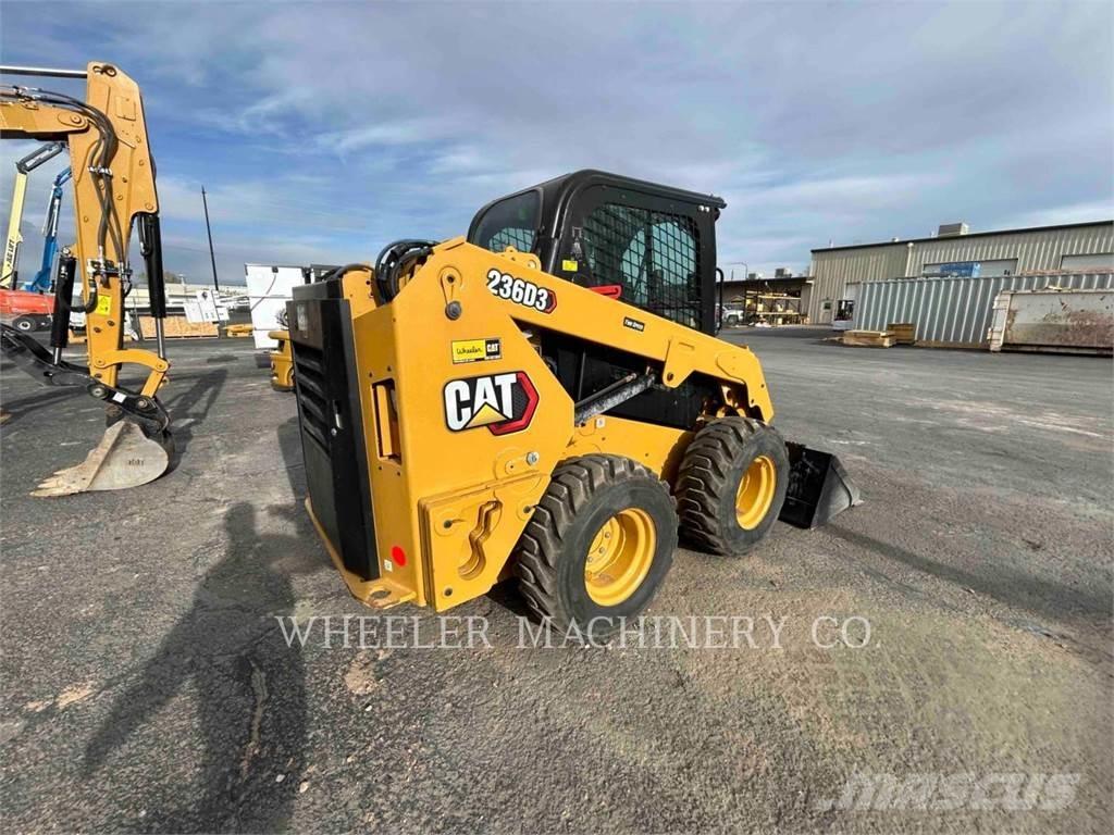 CAT 236D3 C3H2 Міні-навантажувачі