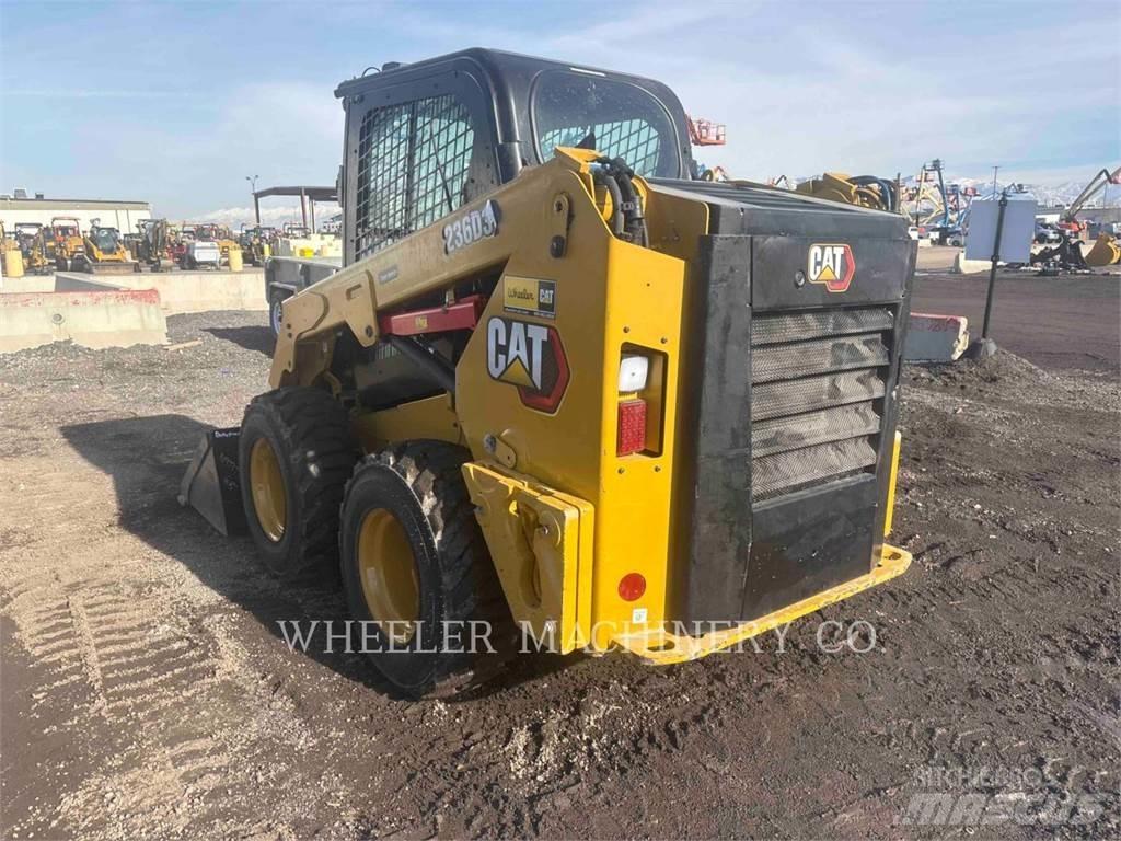 CAT 236D3 C3H2 Міні-навантажувачі