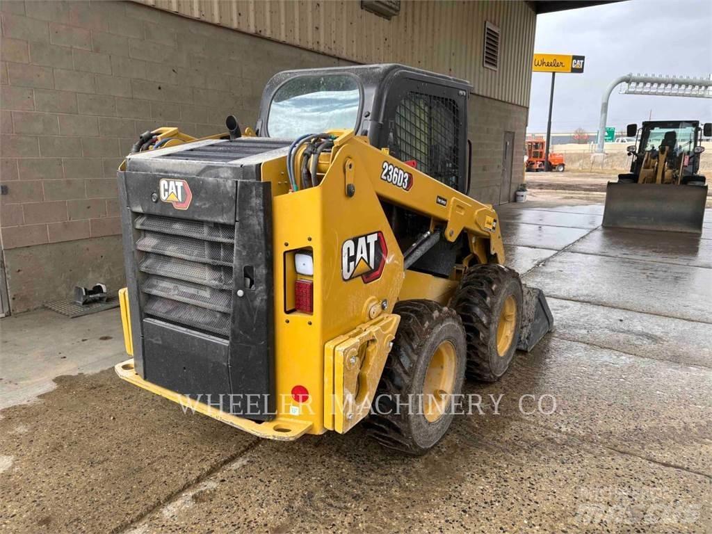CAT 236D3 C3H2 Міні-навантажувачі