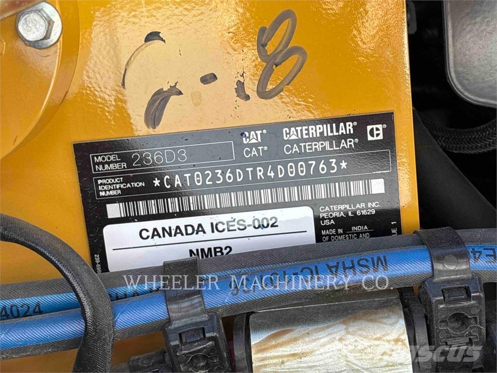 CAT 236D3 C3H2 Міні-навантажувачі