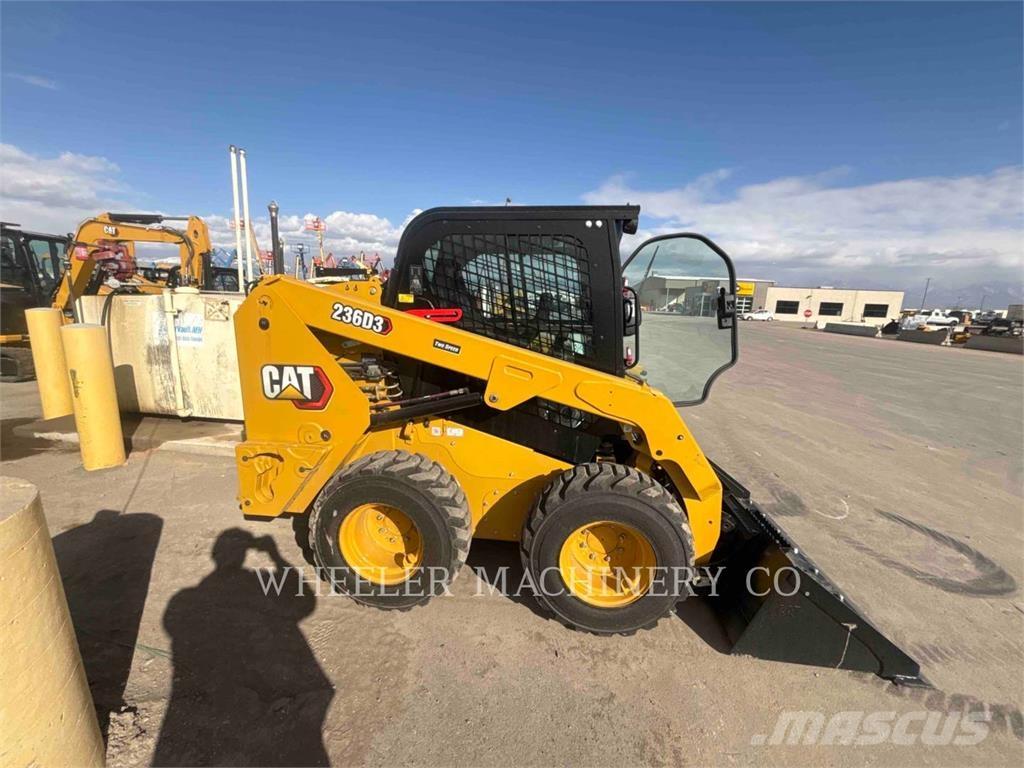 CAT 236D3 C3H2 Міні-навантажувачі