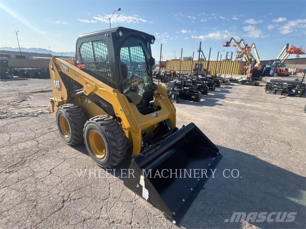 CAT 236D3 C3H2 Міні-навантажувачі