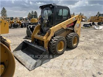 CAT 236D3 H2CB Міні-навантажувачі