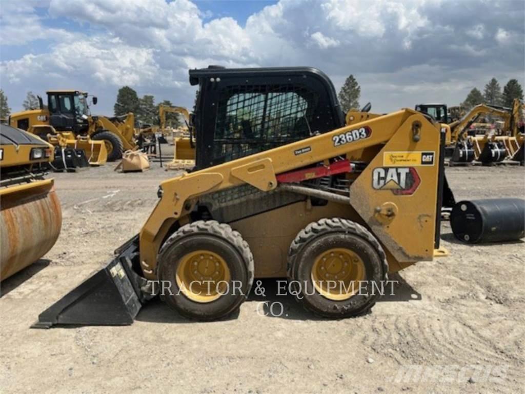 CAT 236D3 H2CB Міні-навантажувачі