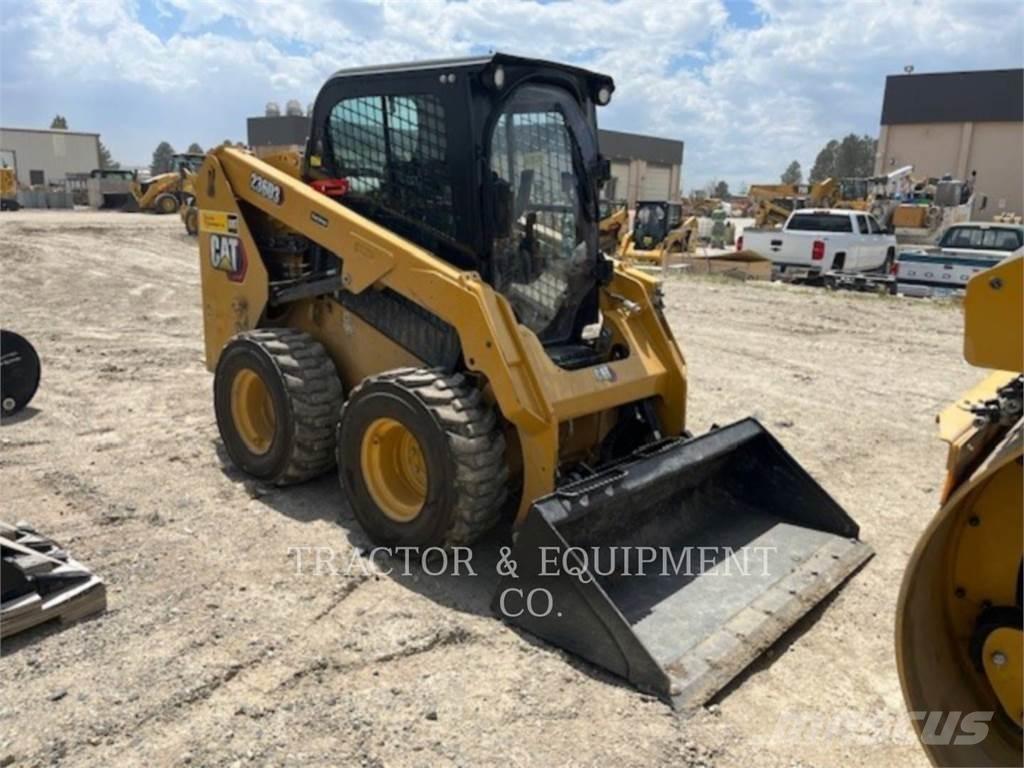 CAT 236D3 H2CB Міні-навантажувачі