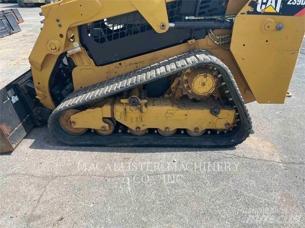 CAT 239D Гусеничні вантажники