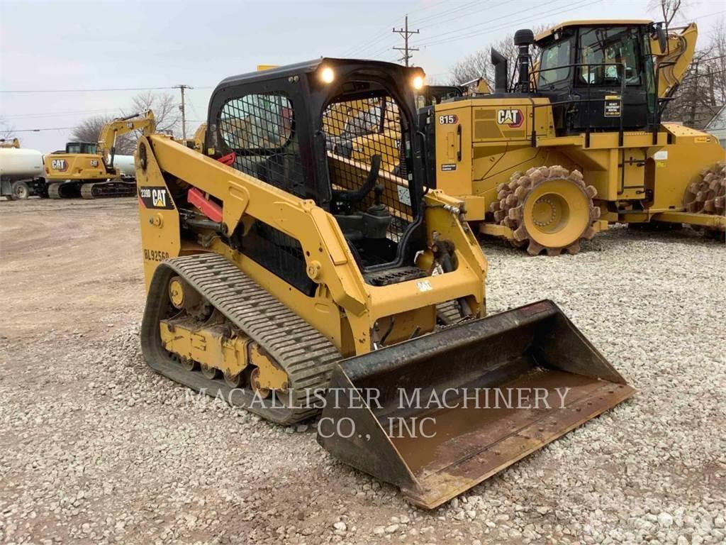 CAT 239D Гусеничні вантажники