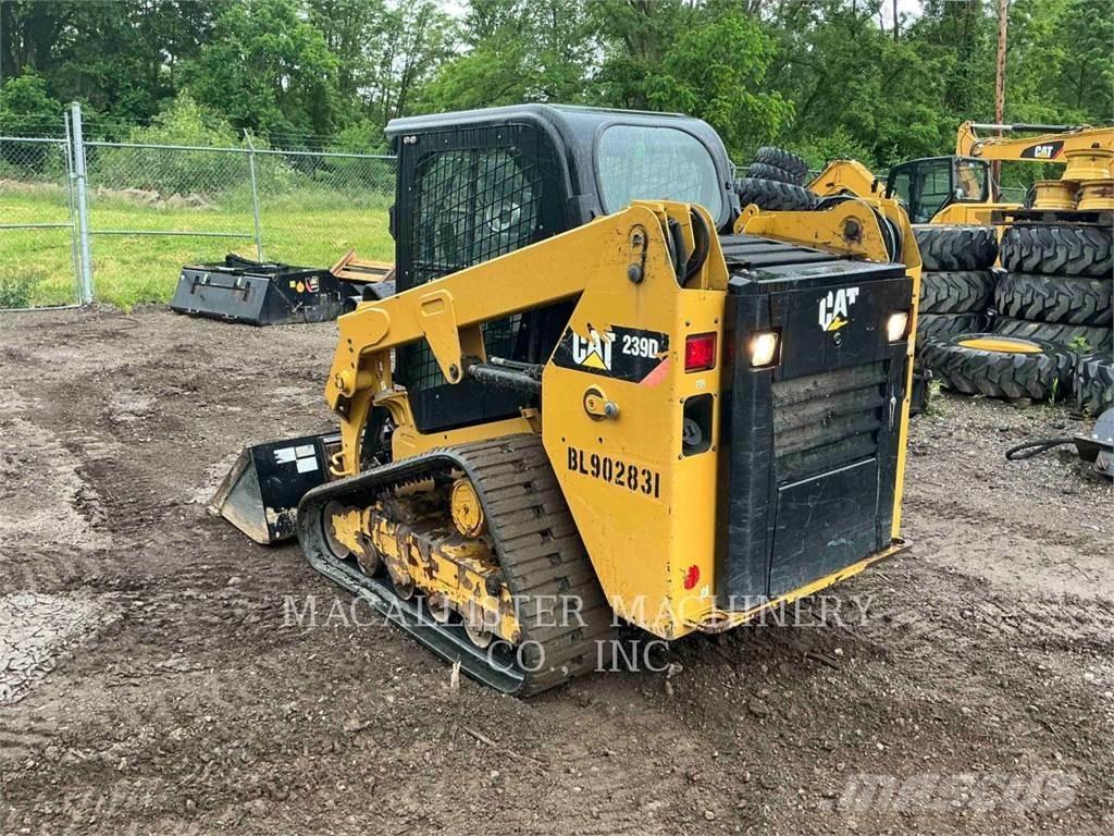 CAT 239D Гусеничні вантажники