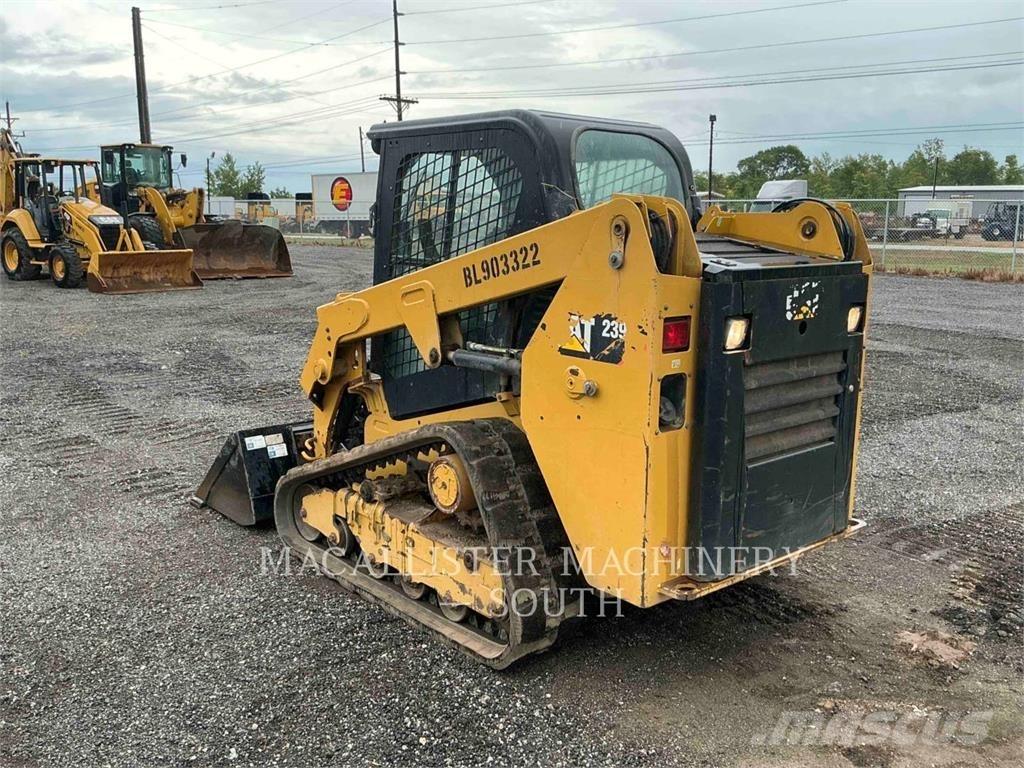 CAT 239D Гусеничні вантажники