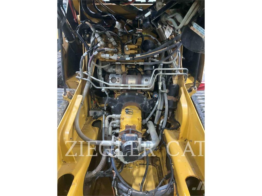 CAT 239D Гусеничні вантажники