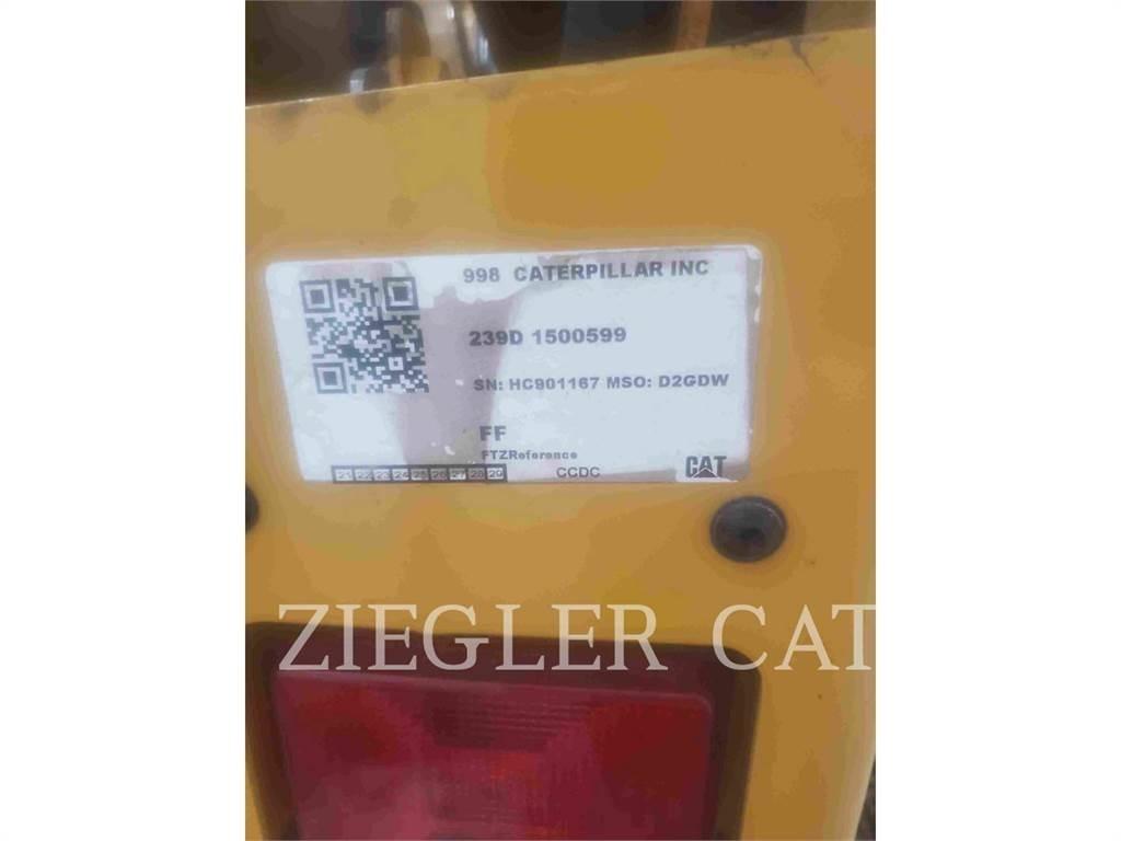 CAT 239D3 Гусеничні вантажники