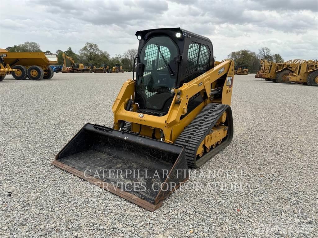 CAT 239D3 Гусеничні вантажники