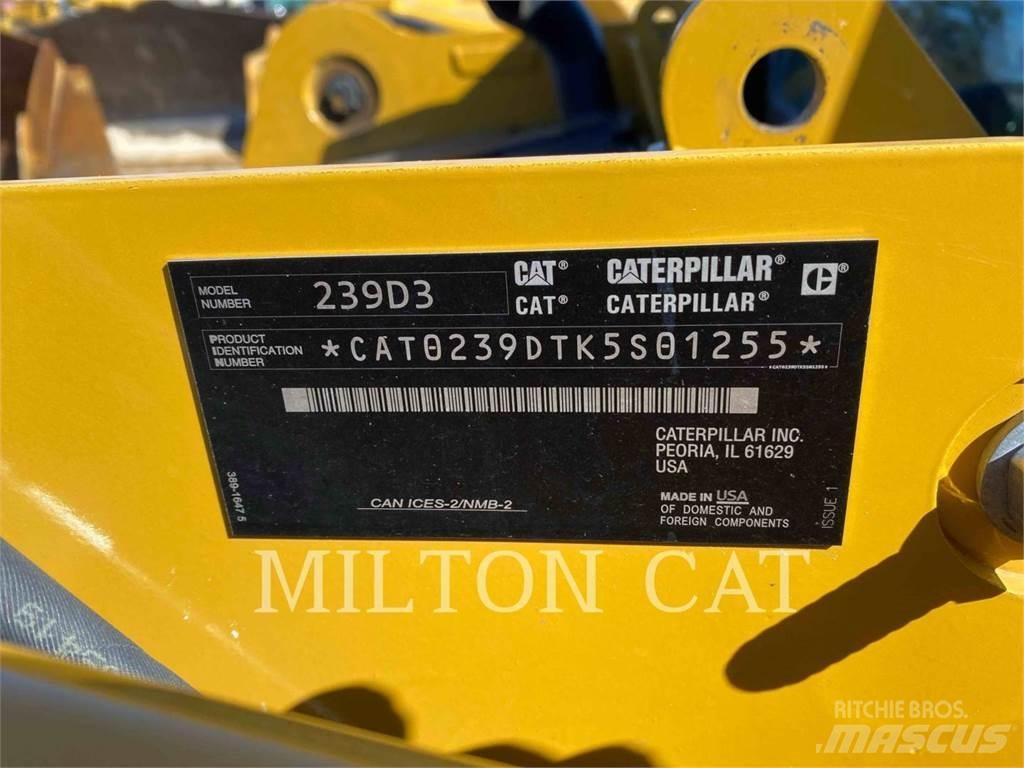 CAT 239D3 Гусеничні вантажники