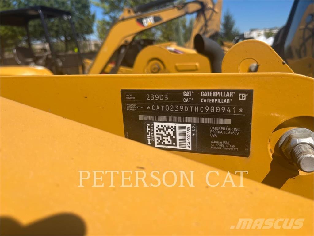 CAT 239D3 Міні-навантажувачі