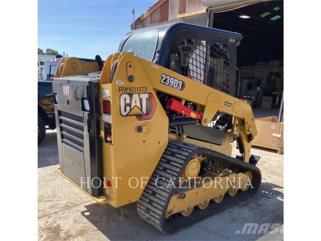 CAT 239D3 Гусеничні вантажники