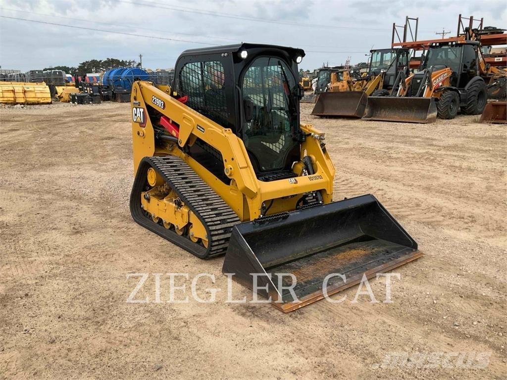 CAT 239D3 Гусеничні вантажники