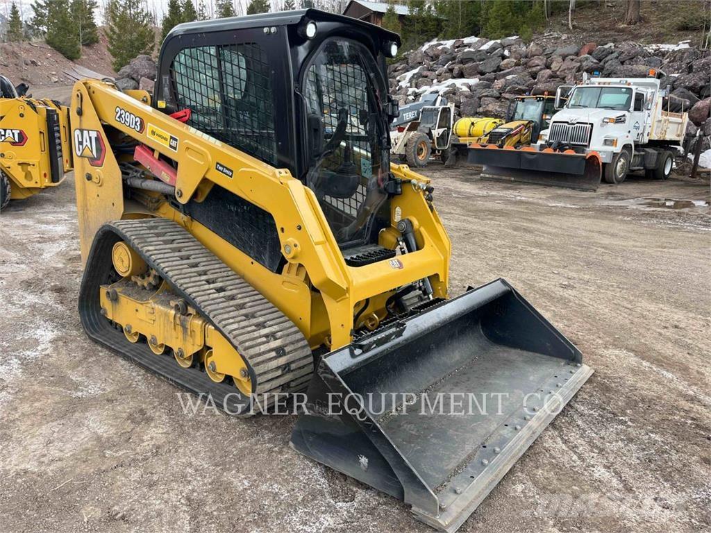 CAT 239D3 Гусеничні вантажники