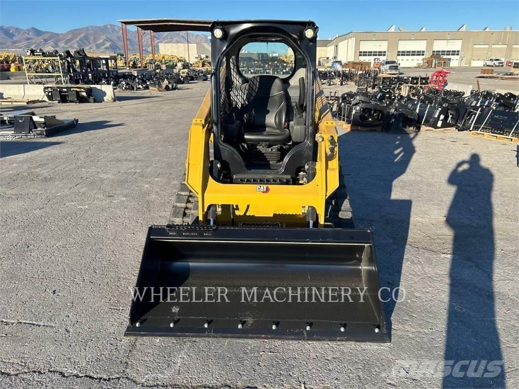 CAT 239D3 C1H2 Гусеничні вантажники