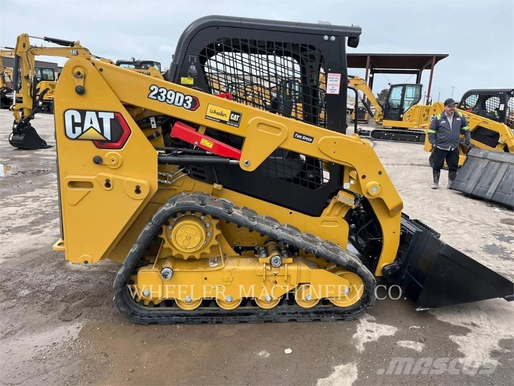 CAT 239D3 C1H2 Гусеничні вантажники