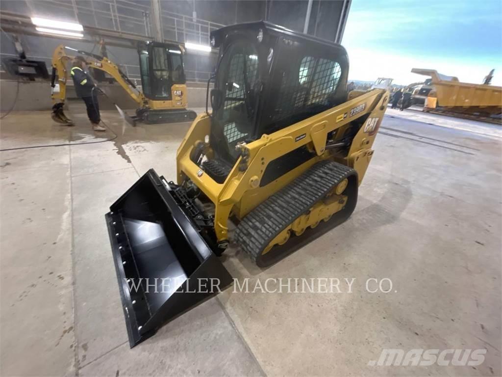 CAT 239D3 C3H2 Гусеничні вантажники